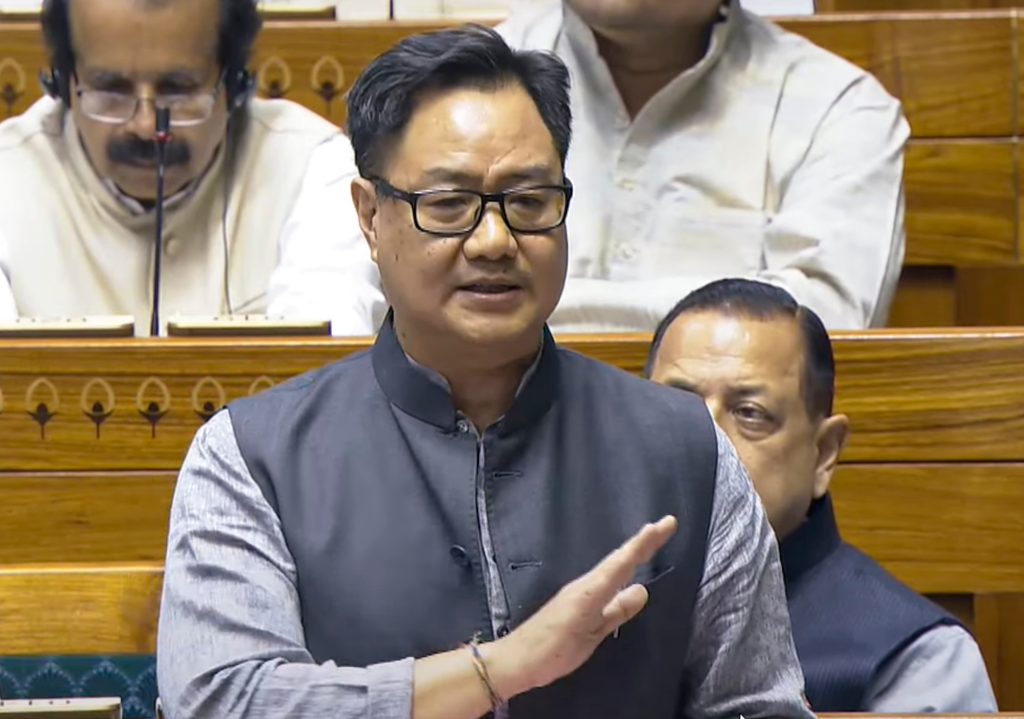 kgendh98_kiren-rijiju_625x300_03_April_25