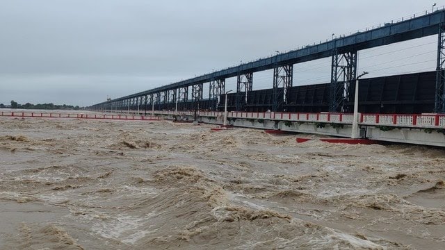 badh_flood_1752844540735_1752844560281_1754735645924