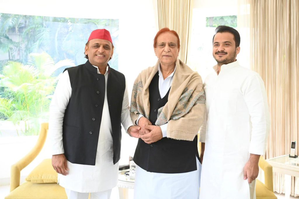 WhatsApp Image 2025-11-07 at 2.07.19 PM