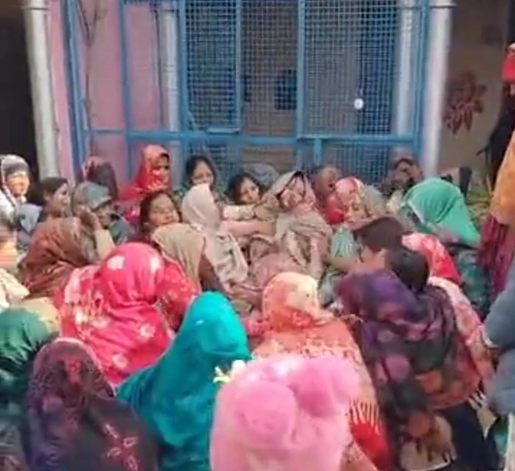 WhatsApp Image 2025-12-01 at 5.07.01 PM