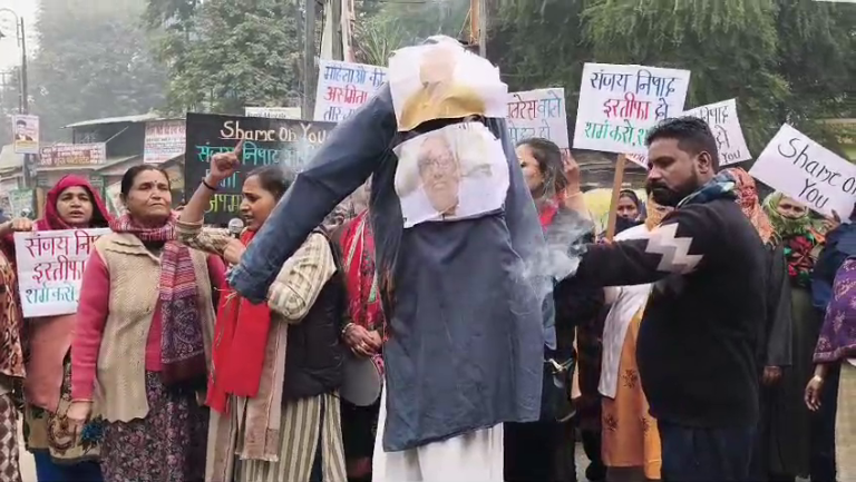 vlcsnap-2025-12-17-18h55m57s356