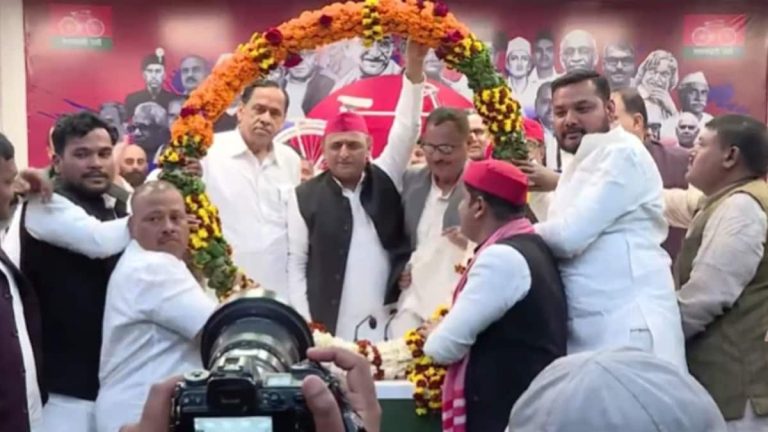 69917f4d80bfb-nasimuddin-siddiqui-joins-samajwadi-party-150943557-16x9